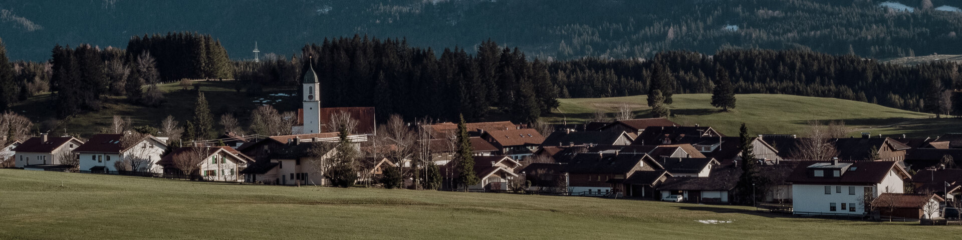 Umlegende Ortschaft der Privatklinik Alpreflect in Füssen - Hopfen am See