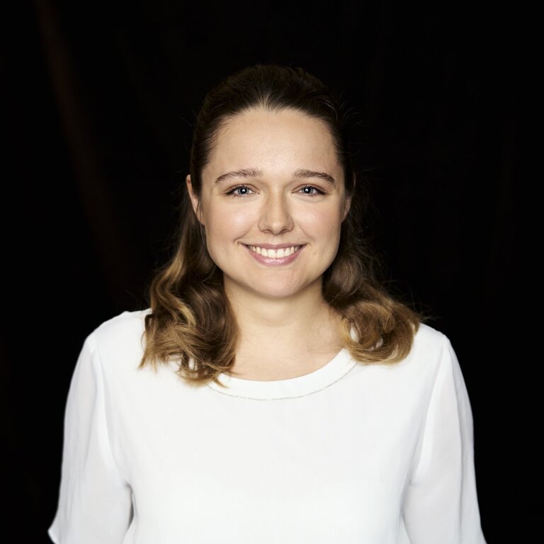 Alina Perkuhn - Kunsttherapie im Alpreflect