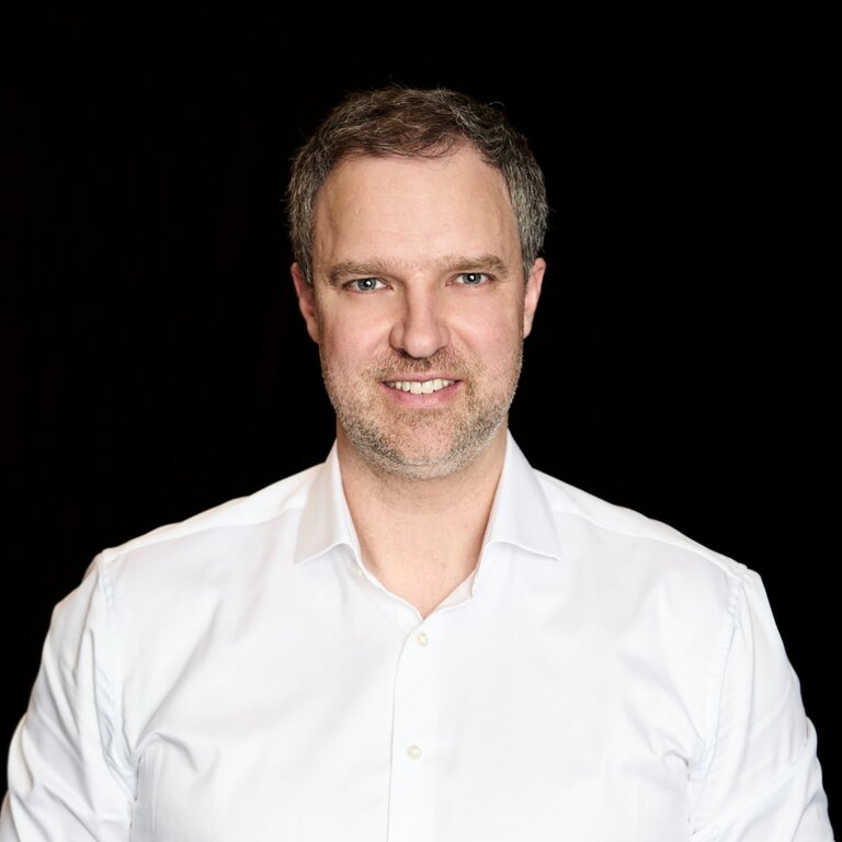 Johannes Burkart - Klinikleiter und Prokurist im Alpreflect