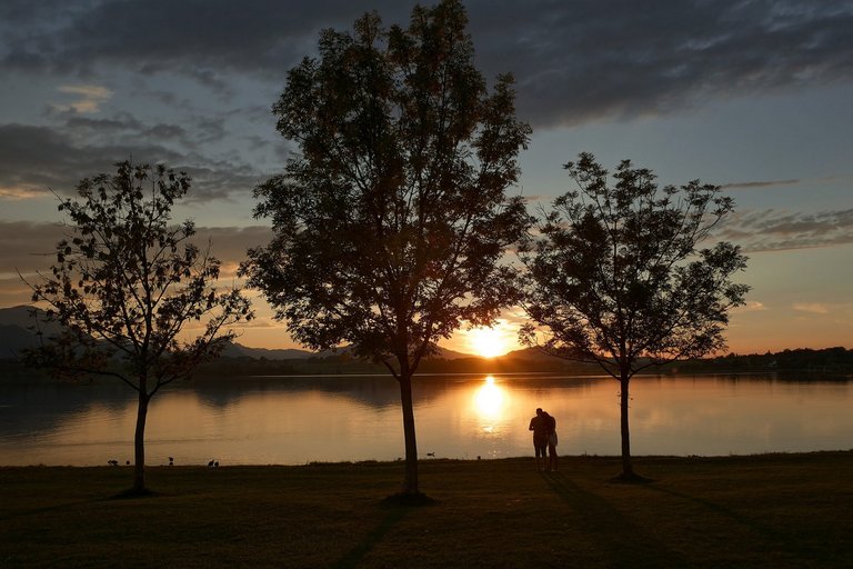 Romantische Abendstimmung - Blick über den Hopfensee