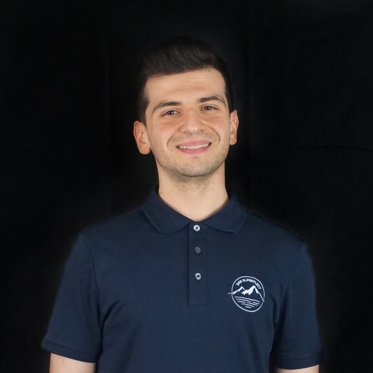 Adham Aghamaliyev - Assistenzarzt im Alpreflect
